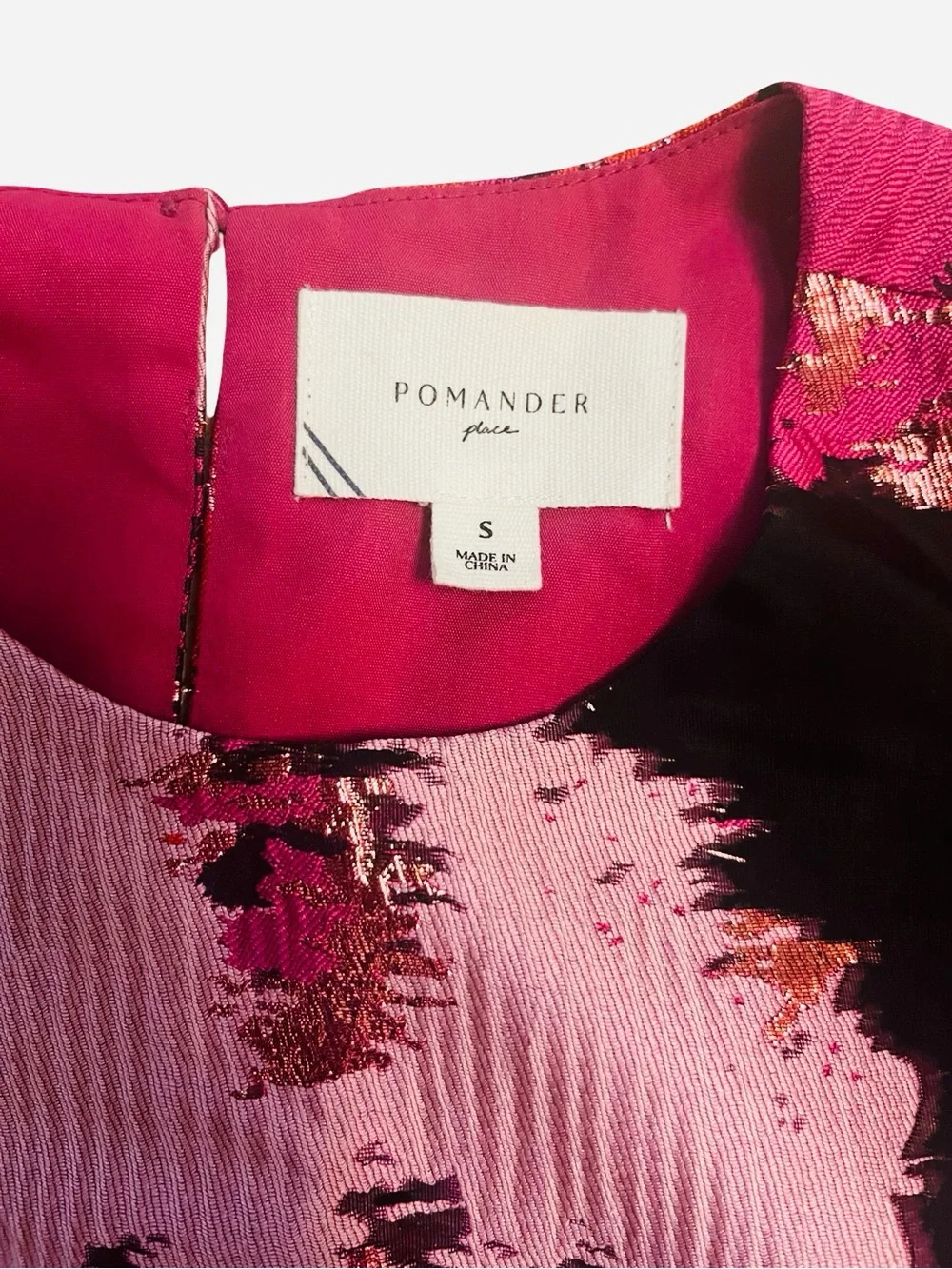 Tuckernuck Pomander Place Lyla Jacquard Puff Sleeve Blouse Pink Red Lurex S